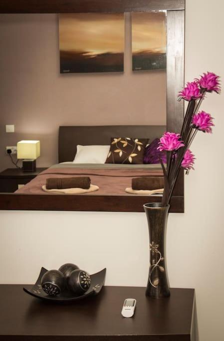Sunny 2 Bedroom, 2 Bathrooms, Seaside Apt. Sliema Extérieur photo