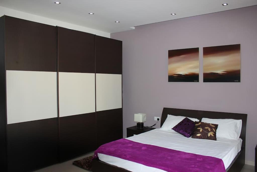 Sunny 2 Bedroom, 2 Bathrooms, Seaside Apt. Sliema Extérieur photo