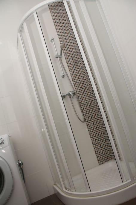 Sunny 2 Bedroom, 2 Bathrooms, Seaside Apt. Sliema Extérieur photo