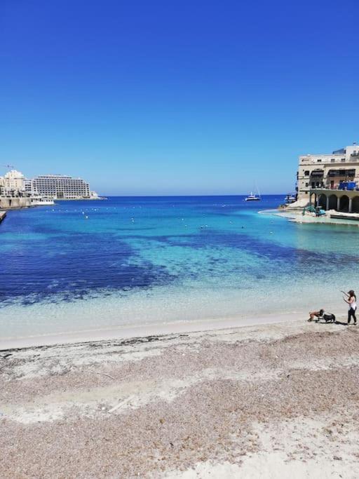 Sunny 2 Bedroom, 2 Bathrooms, Seaside Apt. Sliema Extérieur photo