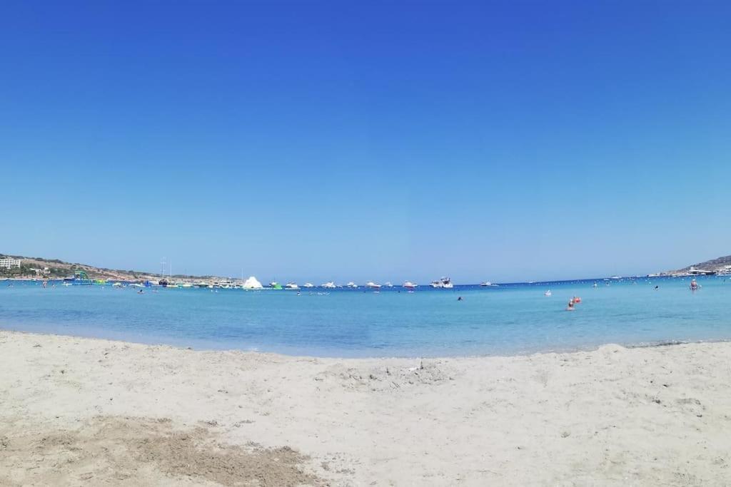 Sunny 2 Bedroom, 2 Bathrooms, Seaside Apt. Sliema Extérieur photo